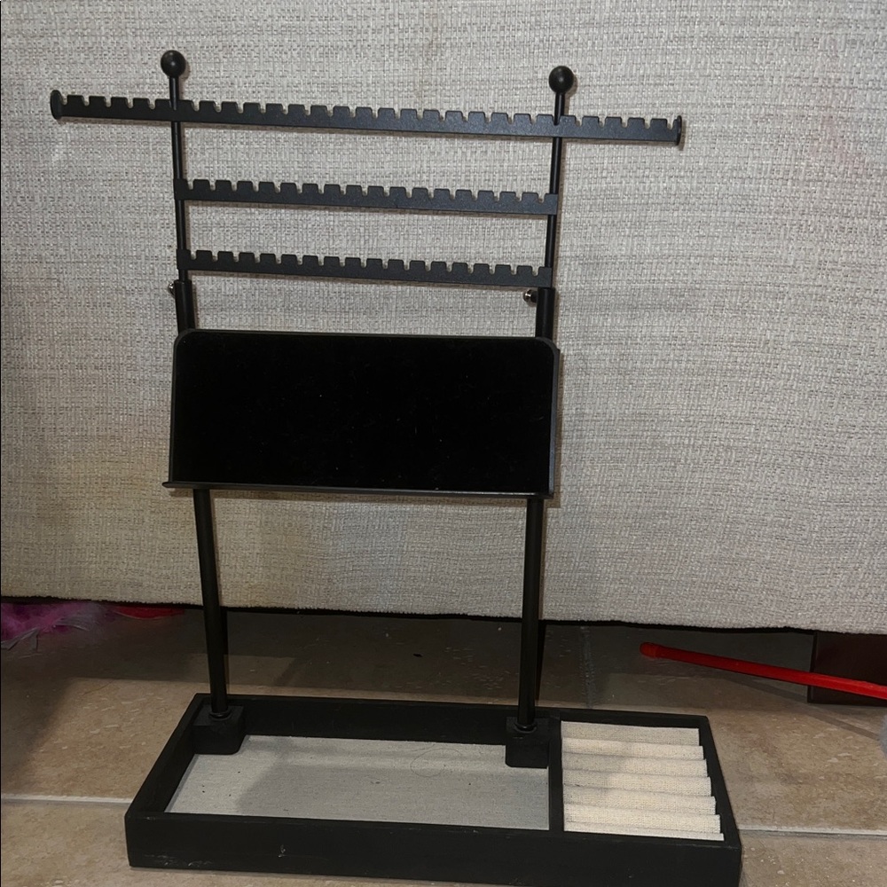 Black Jewelry Organizer Stand